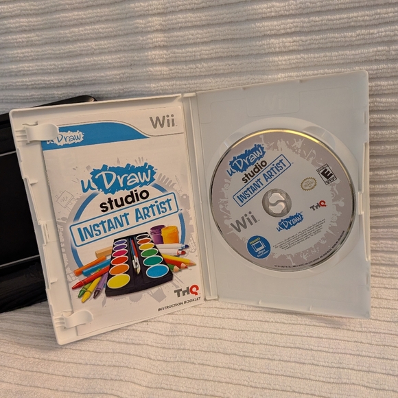 U Draw Instant Studio Wii Game, Manual and Tablet - Picture 3 of 6